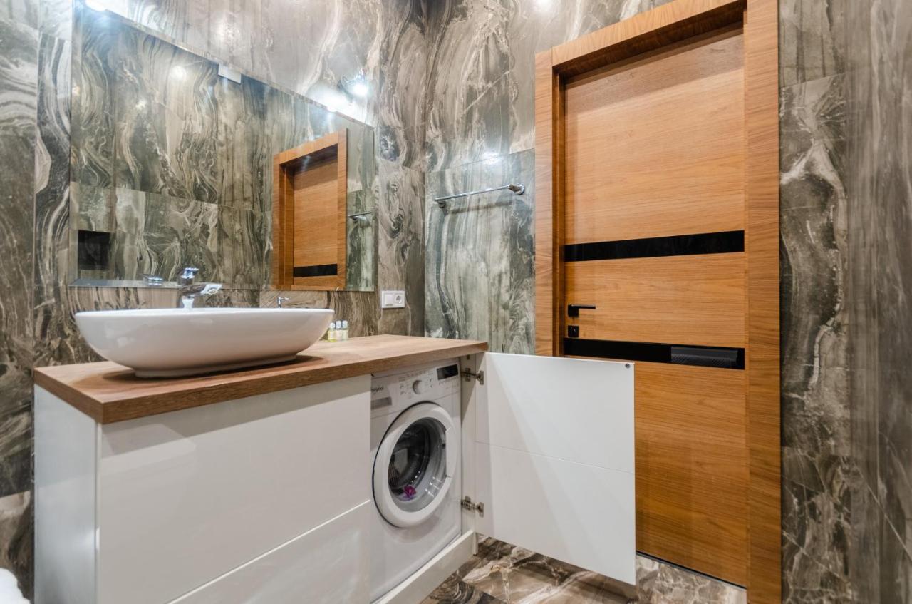 Petrovdom Apartaments 8-188 In Rc Central Park, 7 John Mccain Street Kijev Kültér fotó